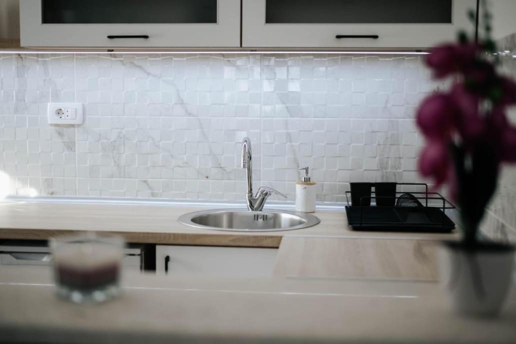 Apartmani Vittoria Bar Kültér fotó