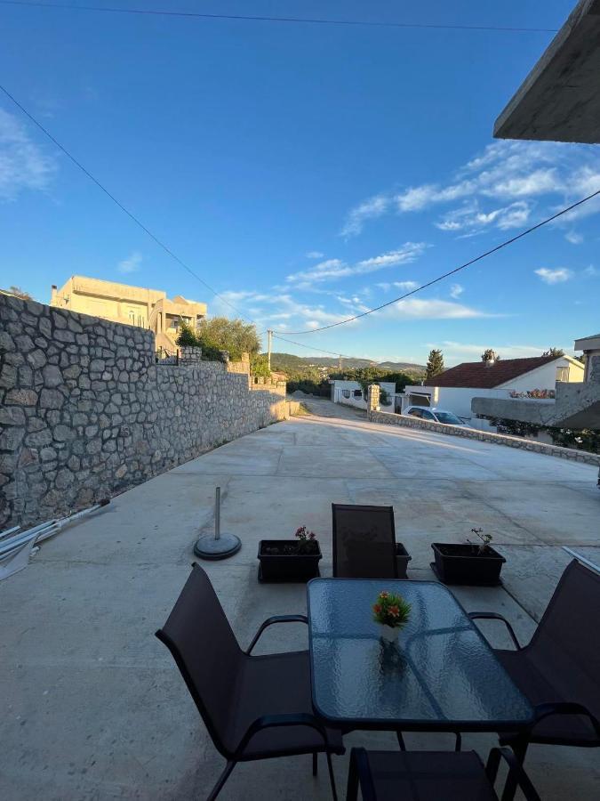Apartmani Vittoria Bar Kültér fotó
