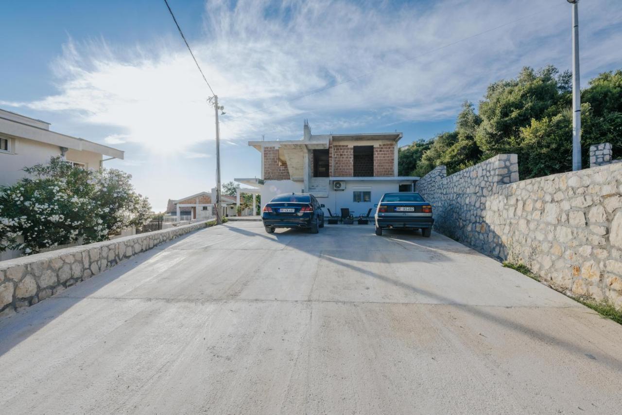 Apartmani Vittoria Bar Kültér fotó