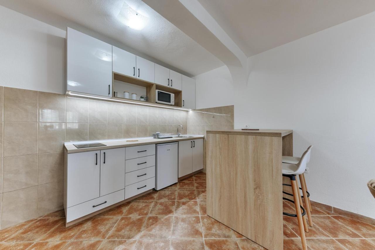 Apartmani Vittoria Bar Kültér fotó